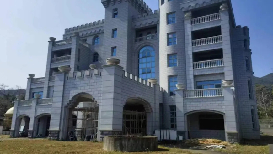 南方电网原纪检监察组组长龙飞受审,2025年管家婆资料正版大合,多元化方案执行策略_尊享版V6.59